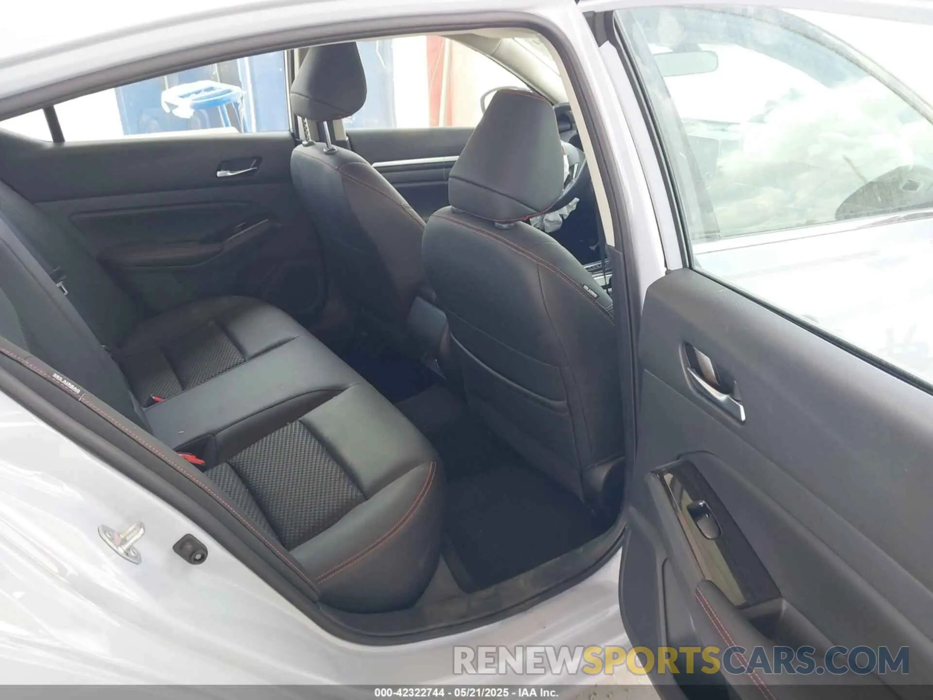 8 Фотография поврежденного автомобиля 1N4BL4CV2RN380575 NISSAN ALTIMA 2024