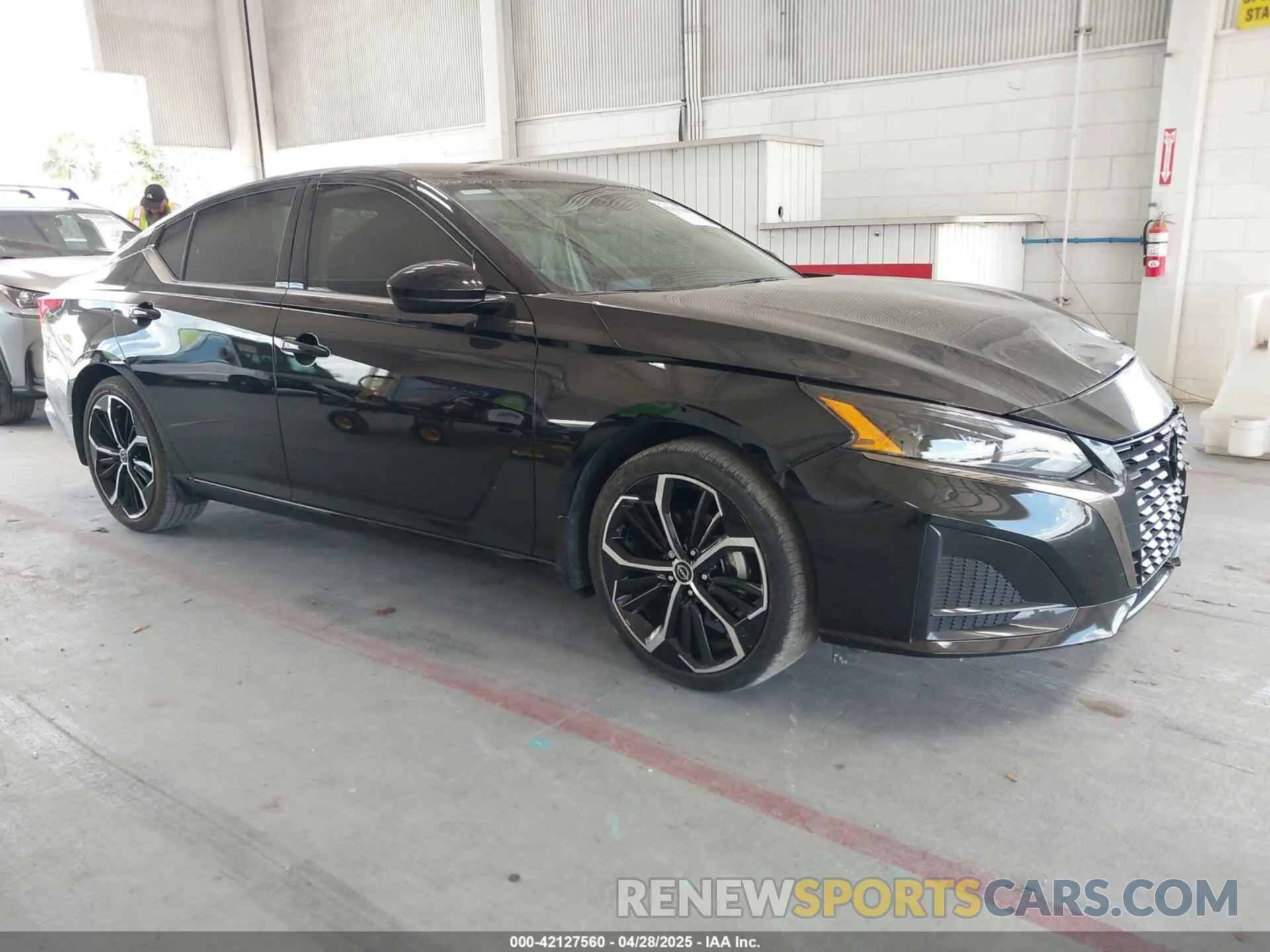 1 Фотография поврежденного автомобиля 1N4BL4CV3RN311894 NISSAN ALTIMA 2024