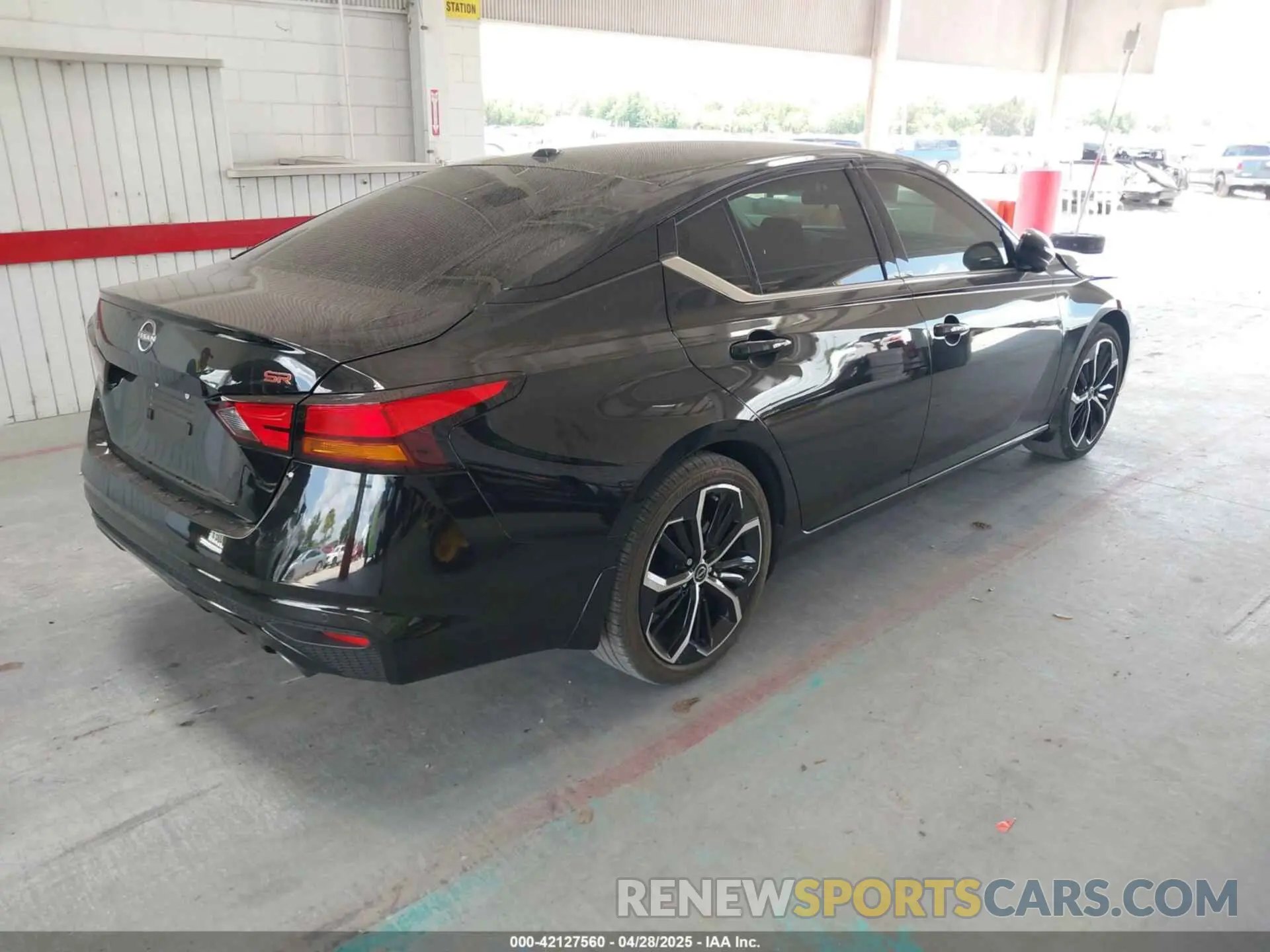 4 Фотография поврежденного автомобиля 1N4BL4CV3RN311894 NISSAN ALTIMA 2024
