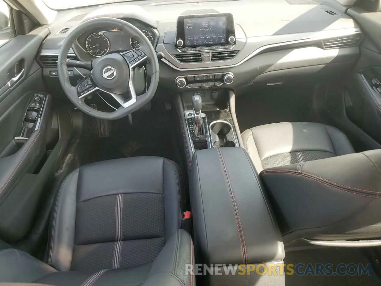 8 Фотография поврежденного автомобиля 1N4BL4CV4RN300080 NISSAN ALTIMA 2024