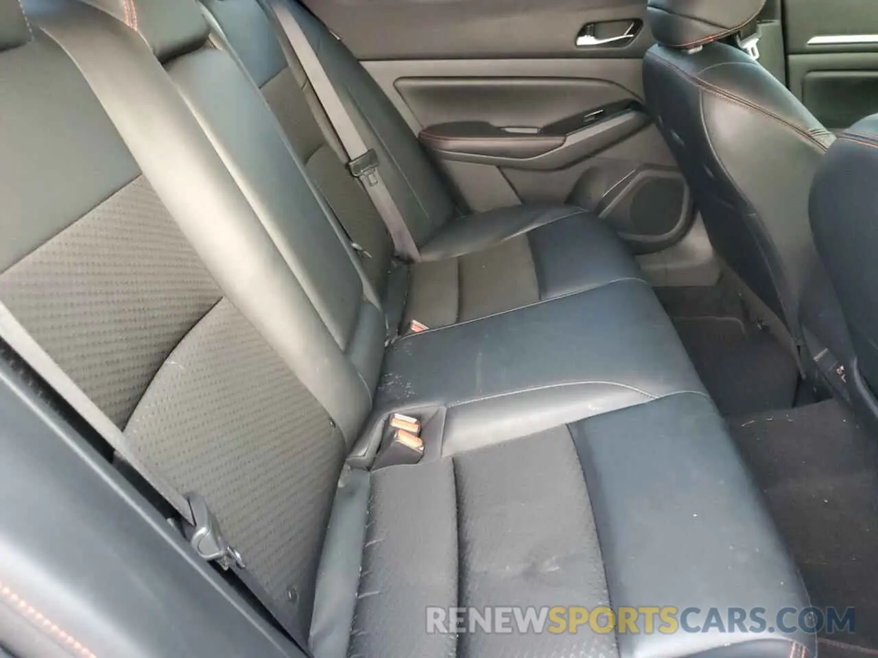 10 Photograph of a damaged car 1N4BL4CV4RN315923 NISSAN ALTIMA 2024