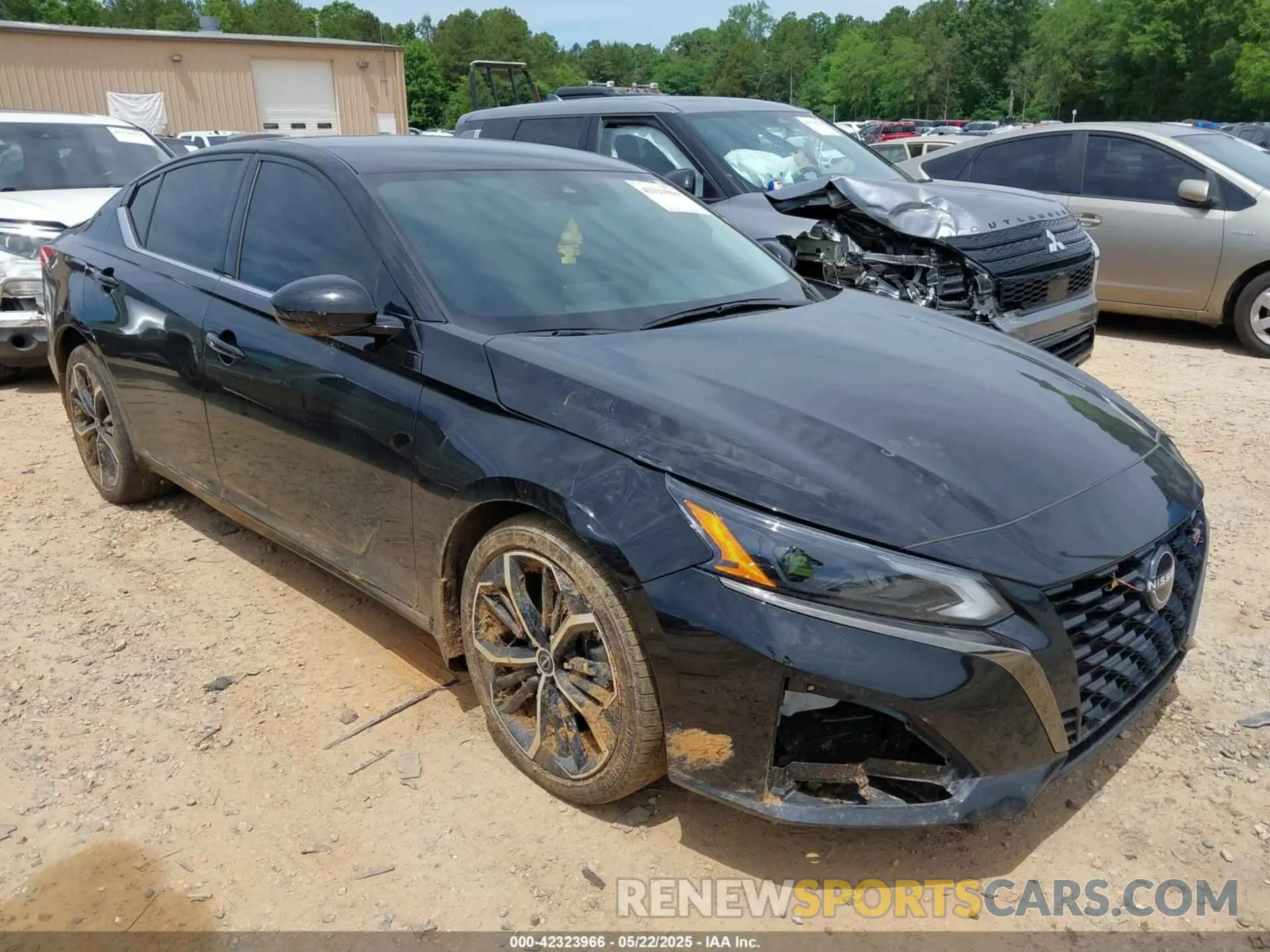 1 Photograph of a damaged car 1N4BL4CV4RN323262 NISSAN ALTIMA 2024