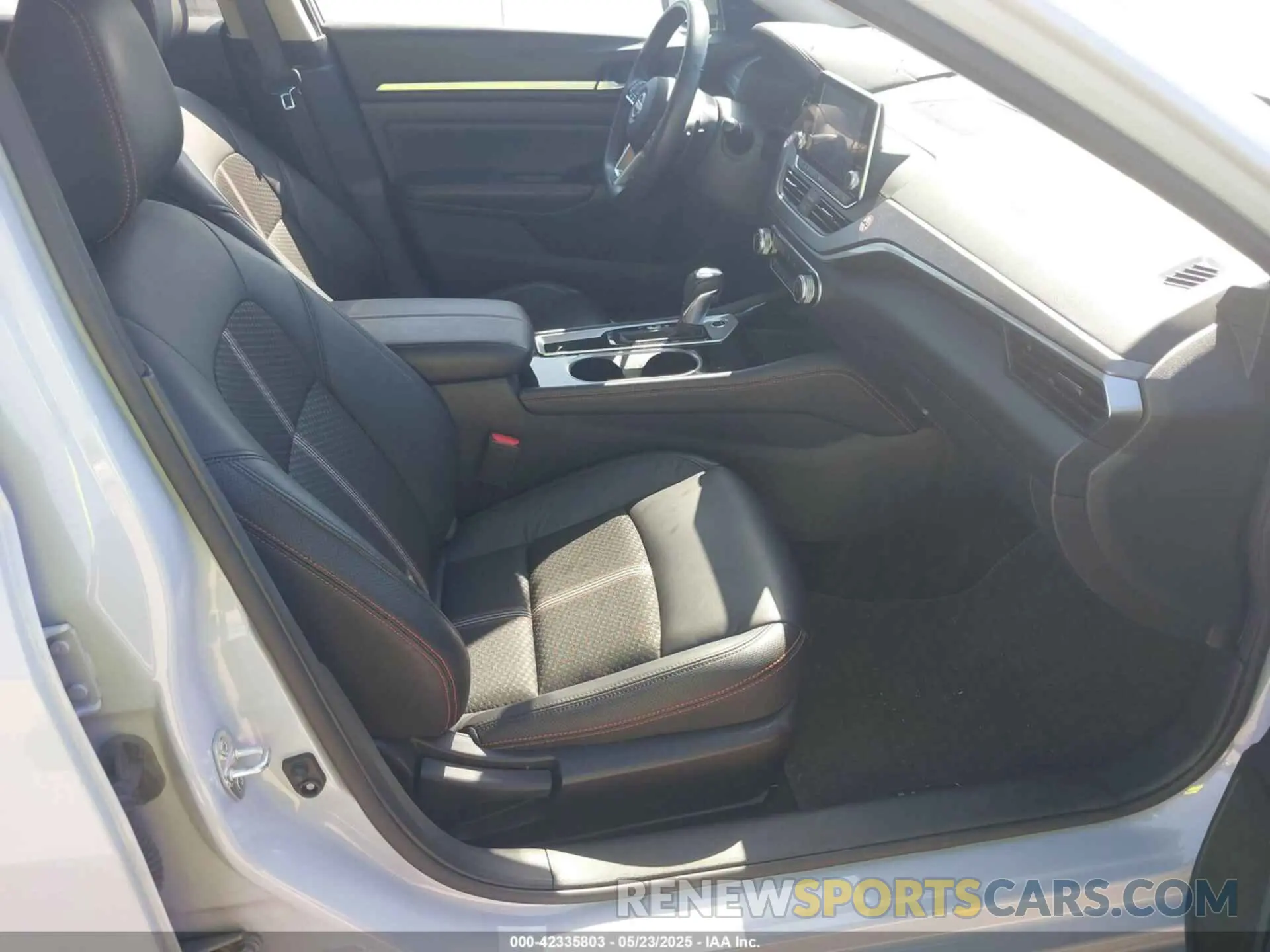 5 Photograph of a damaged car 1N4BL4CV5RN369697 NISSAN ALTIMA 2024