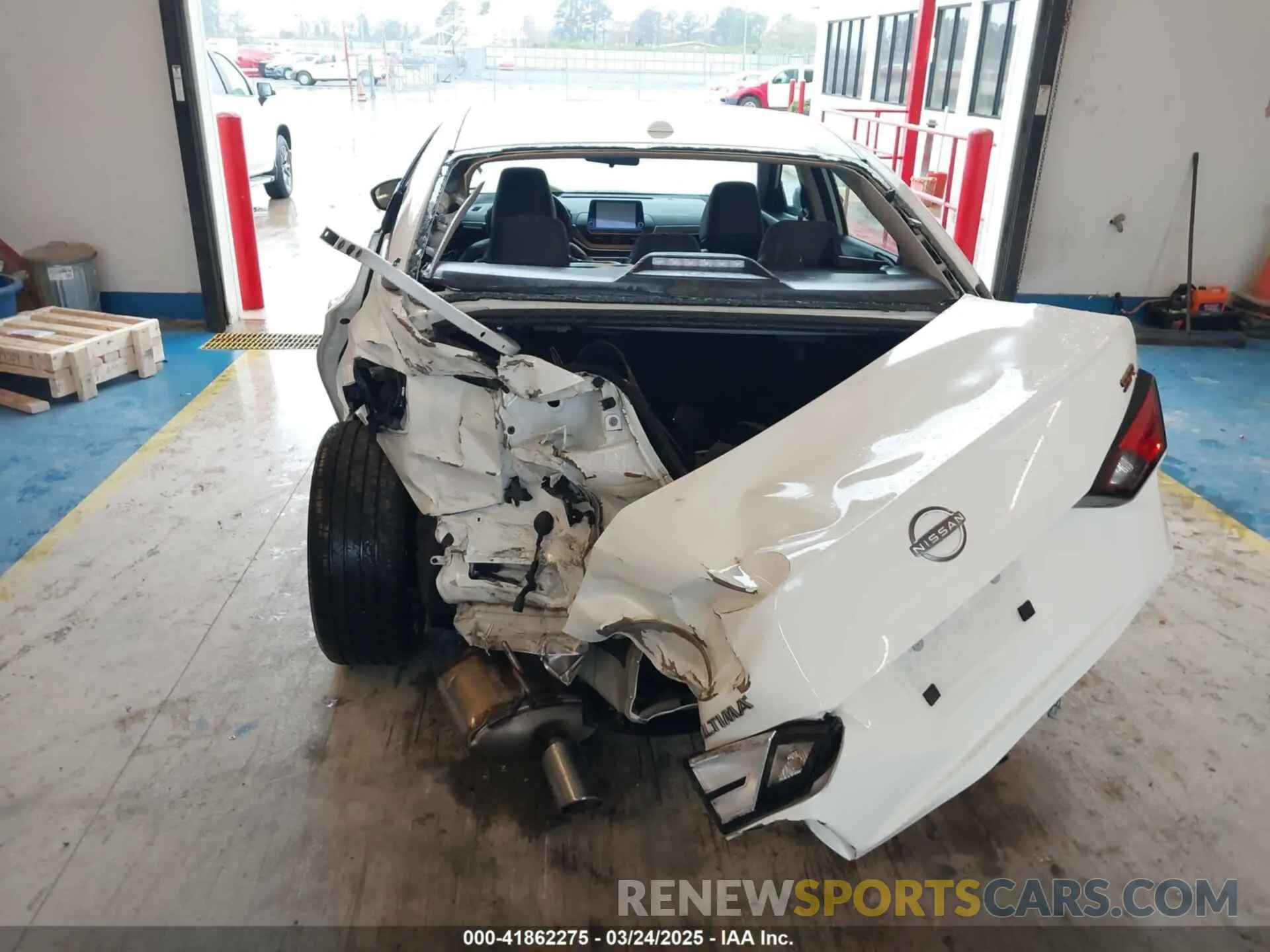 17 Photograph of a damaged car 1N4BL4CV6RN371958 NISSAN ALTIMA 2024