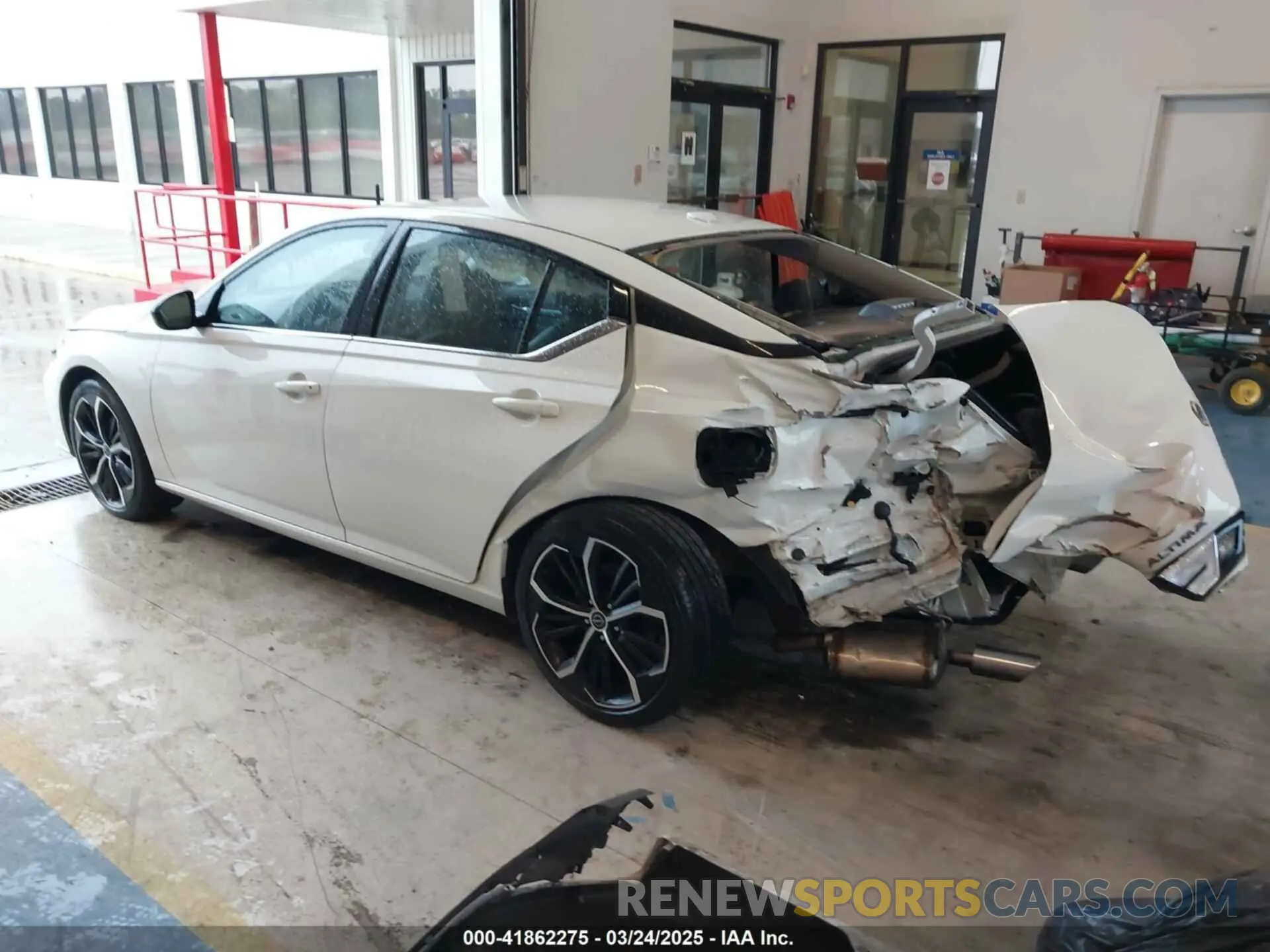 3 Photograph of a damaged car 1N4BL4CV6RN371958 NISSAN ALTIMA 2024