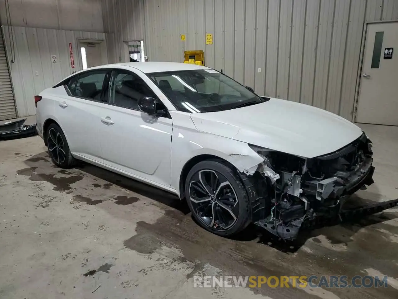 4 Photograph of a damaged car 1N4BL4CV7RN313860 NISSAN ALTIMA 2024