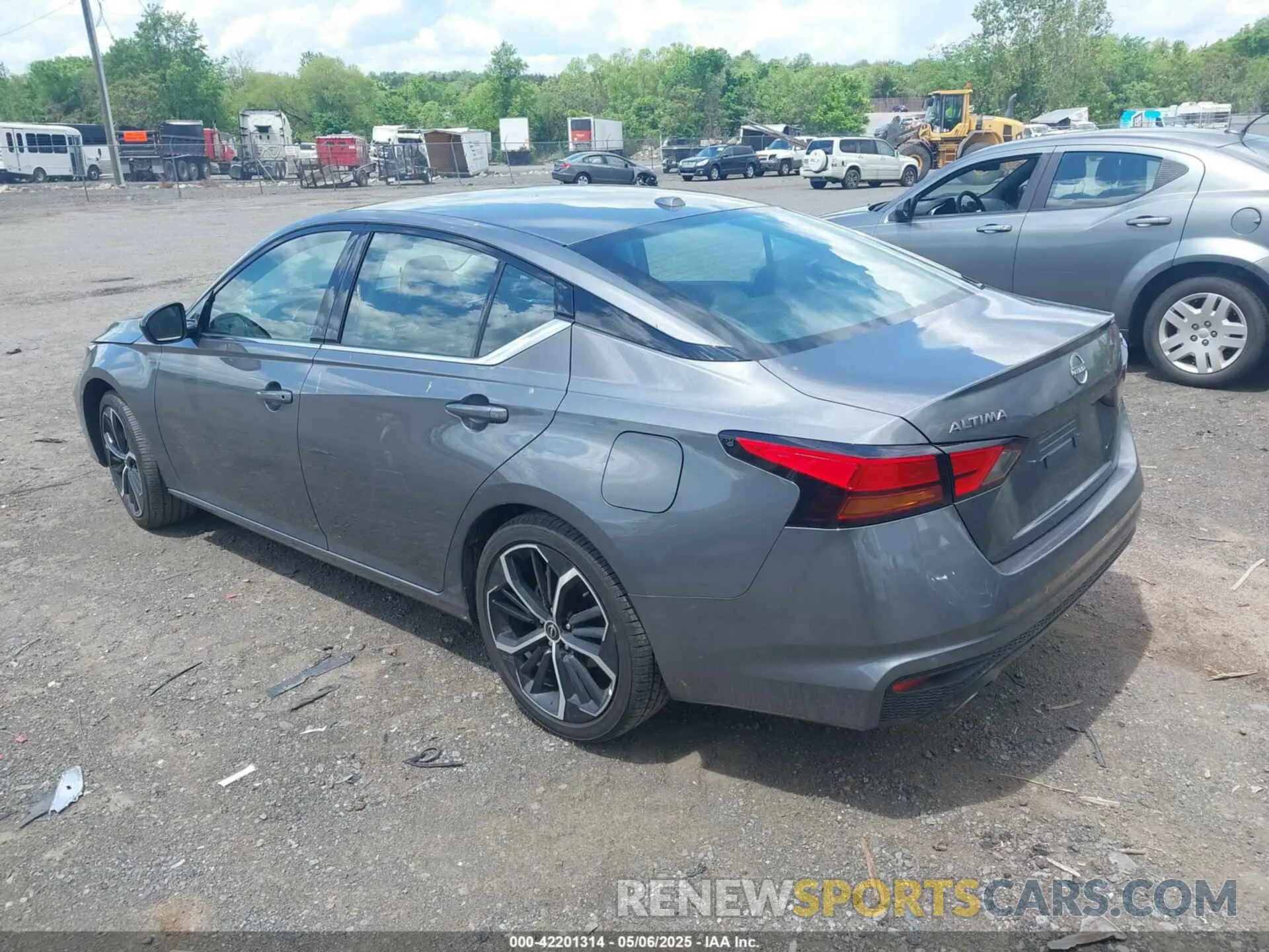 3 Photograph of a damaged car 1N4BL4CV7RN432413 NISSAN ALTIMA 2024