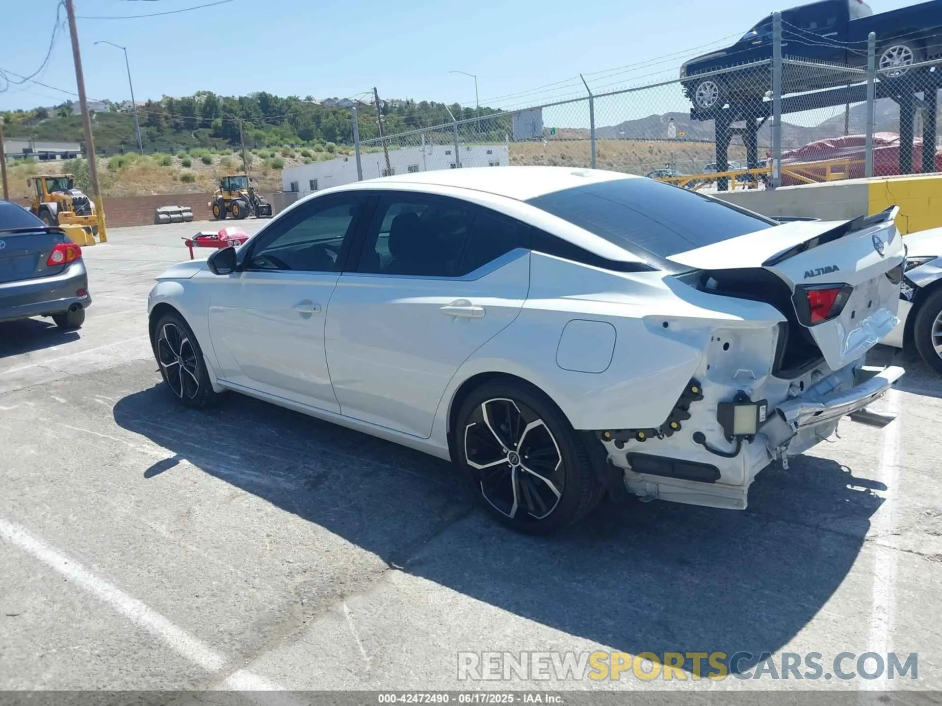 3 Фотография поврежденного автомобиля 1N4BL4CV8RN368768 NISSAN ALTIMA 2024