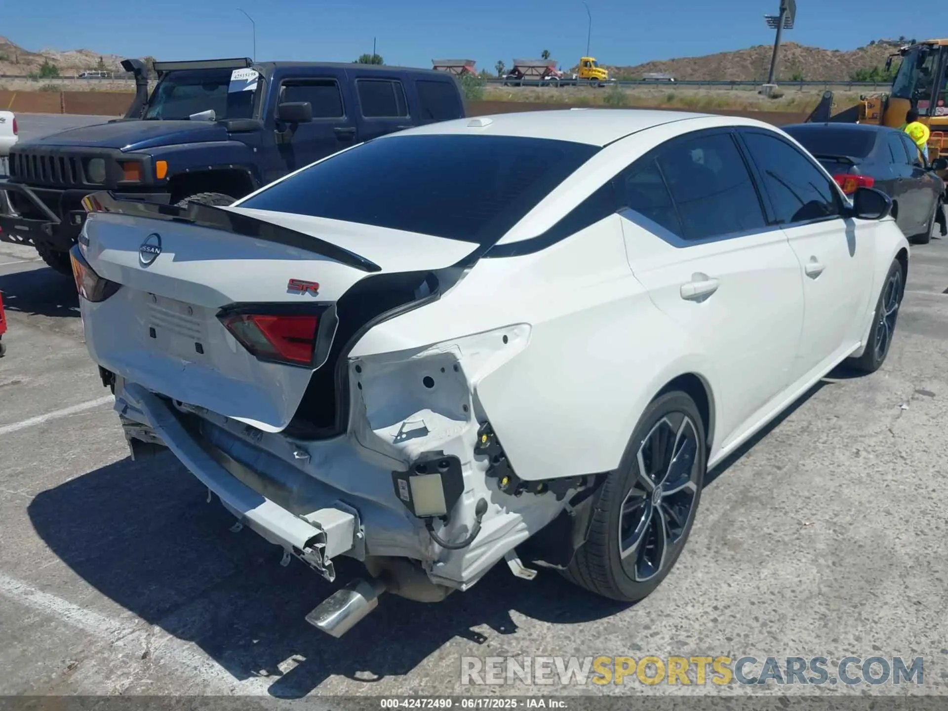 4 Фотография поврежденного автомобиля 1N4BL4CV8RN368768 NISSAN ALTIMA 2024