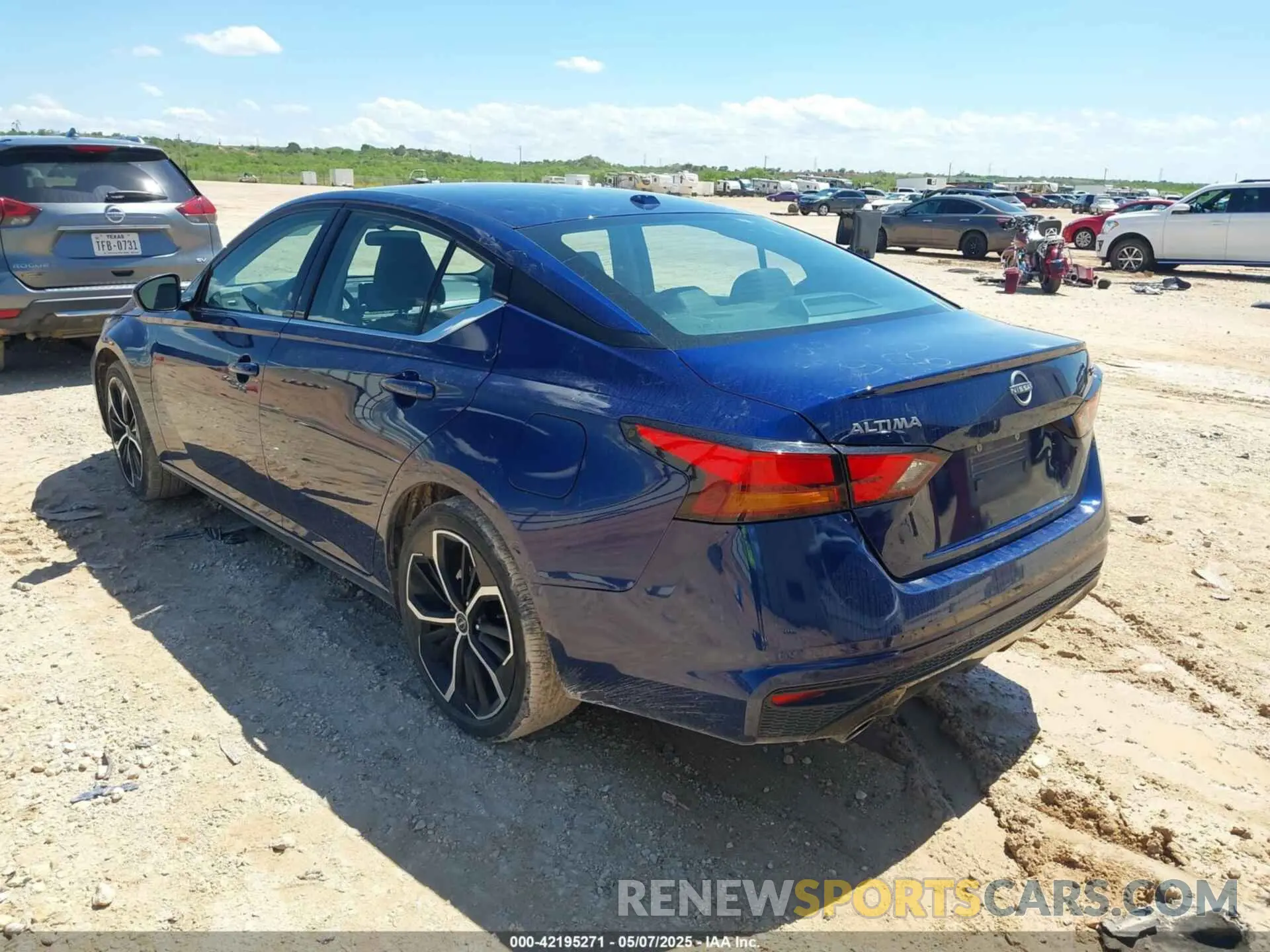 3 Photograph of a damaged car 1N4BL4CV9RN384753 NISSAN ALTIMA 2024