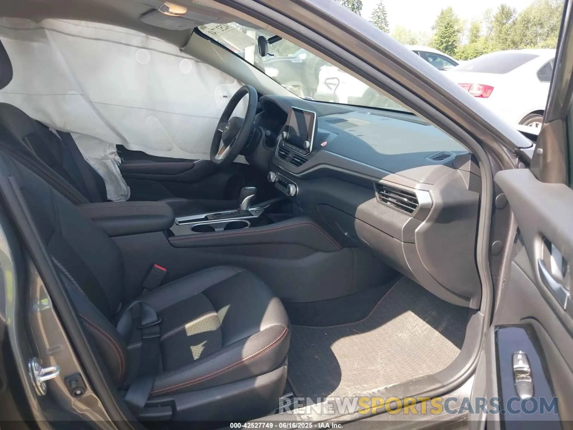 5 Photograph of a damaged car 1N4BL4CV9RN388818 NISSAN ALTIMA 2024