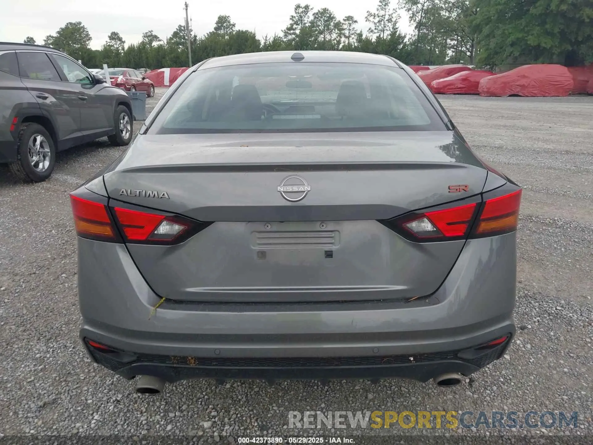 16 Photograph of a damaged car 1N4BL4CVXRN364673 NISSAN ALTIMA 2024