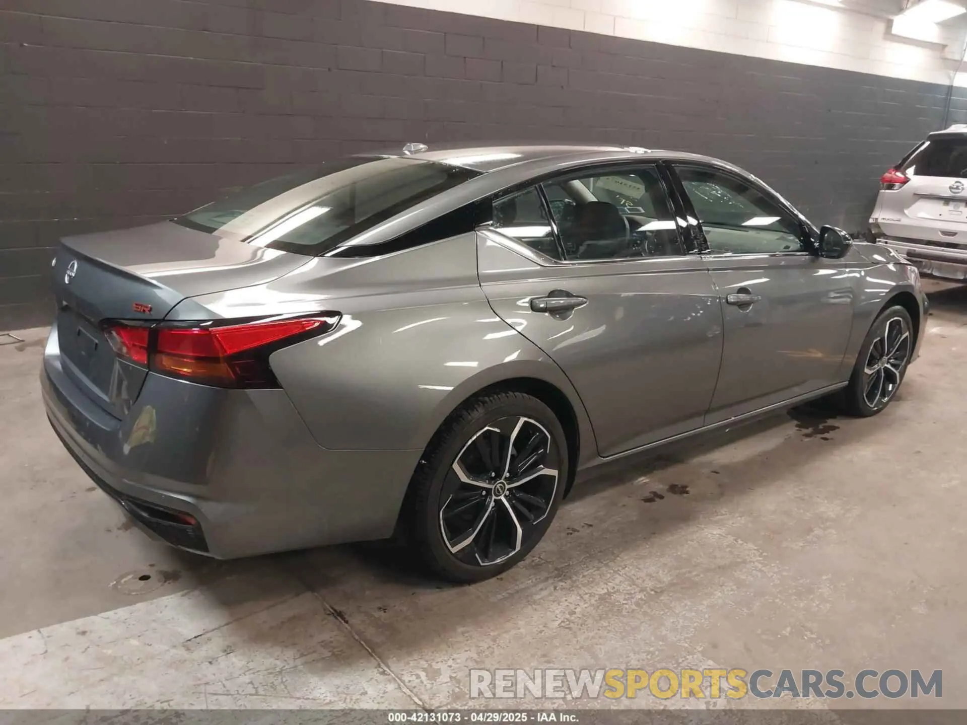 4 Фотография поврежденного автомобиля 1N4BL4CVXRN425049 NISSAN ALTIMA 2024
