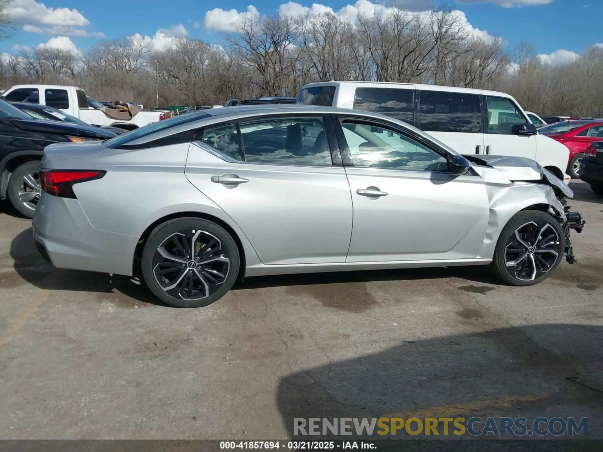 14 Photograph of a damaged car 1N4BL4CVXRN431885 NISSAN ALTIMA 2024