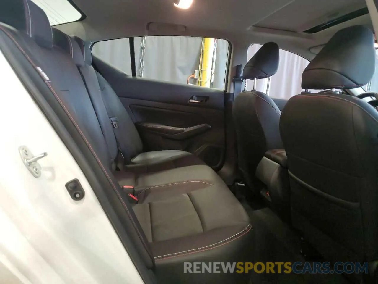 10 Фотография поврежденного автомобиля 1N4BL4CW0RN380163 NISSAN ALTIMA 2024