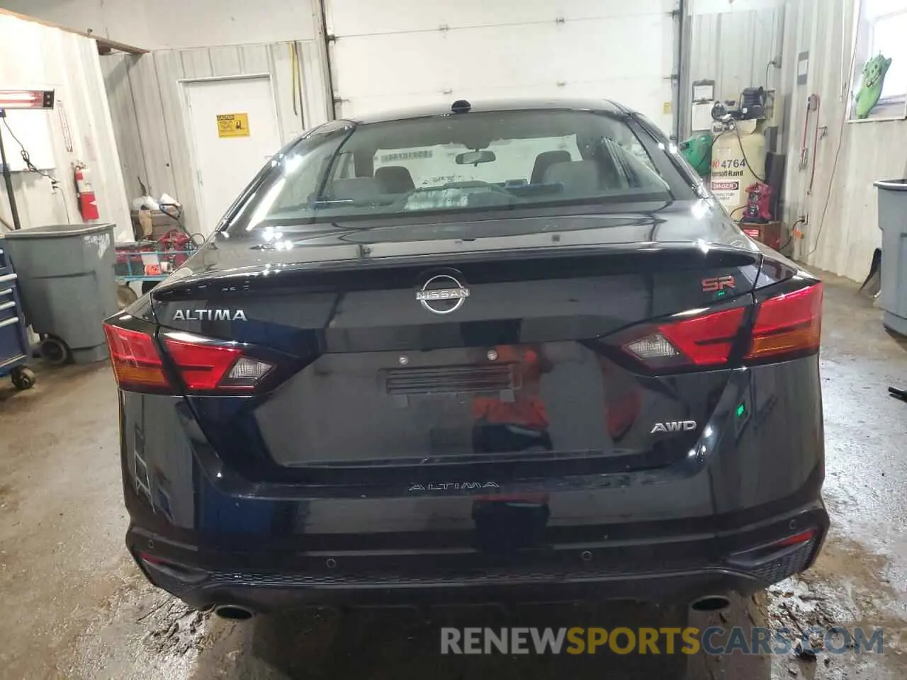 6 Photograph of a damaged car 1N4BL4CW0RN422833 NISSAN ALTIMA 2024