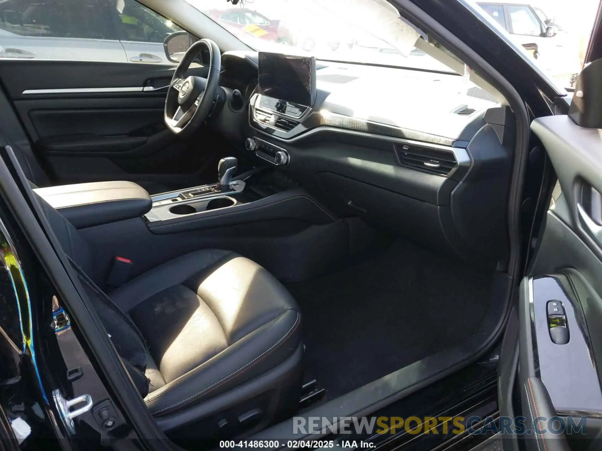 5 Photograph of a damaged car 1N4BL4CW1RN328072 NISSAN ALTIMA 2024