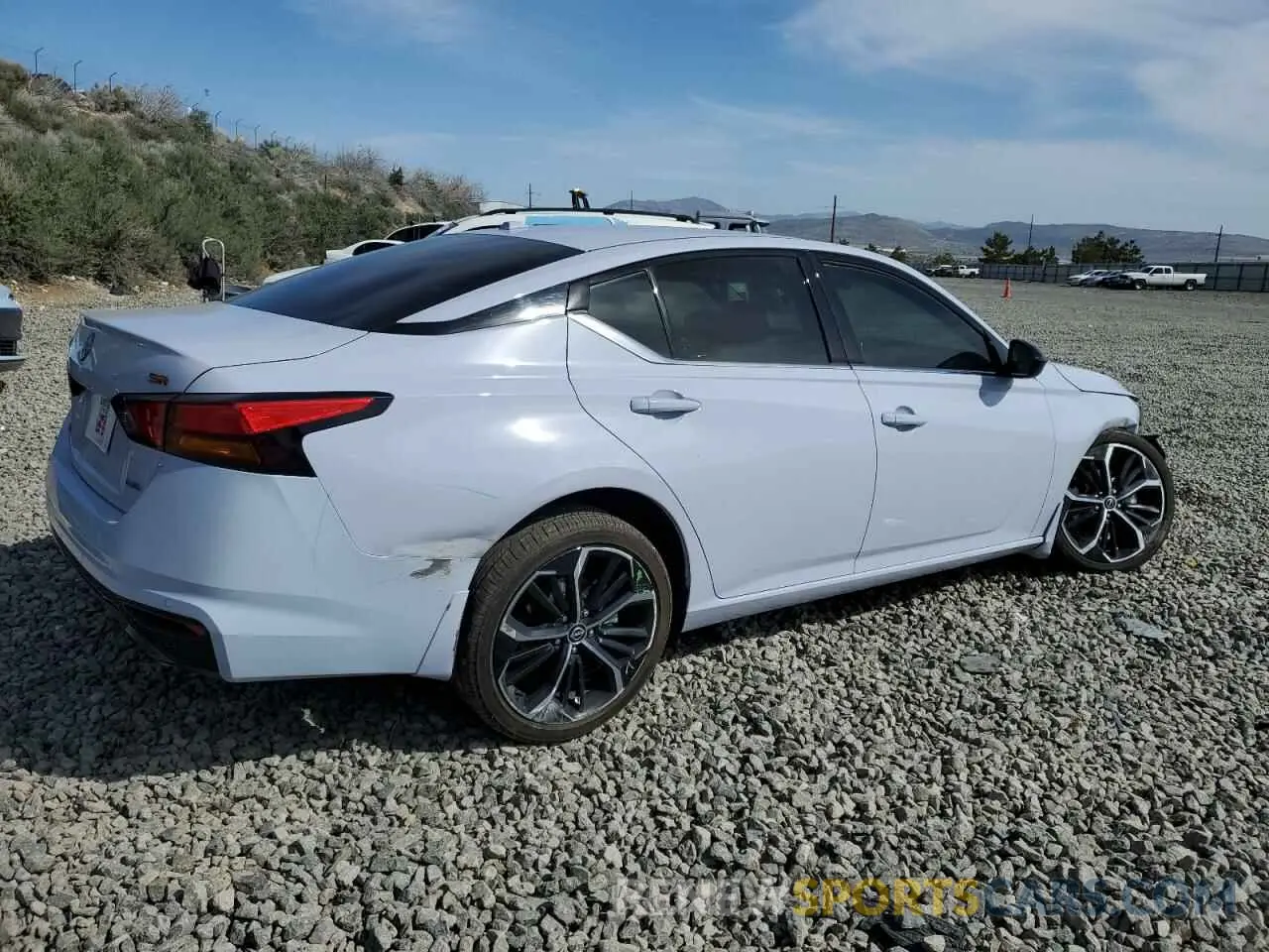 3 Фотография поврежденного автомобиля 1N4BL4CW2RN368306 NISSAN ALTIMA 2024