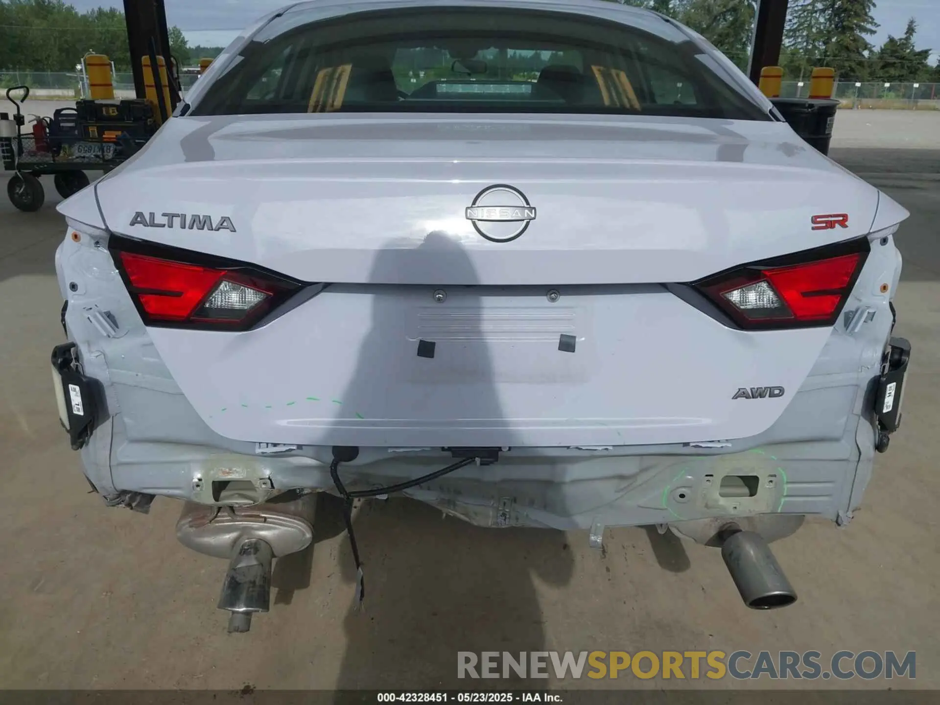 6 Photograph of a damaged car 1N4BL4CW5RN373287 NISSAN ALTIMA 2024