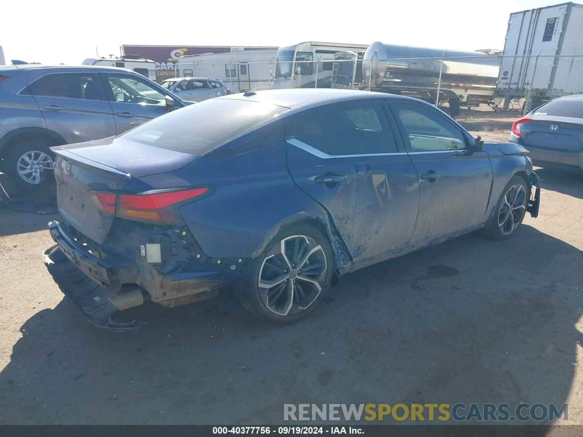 4 Фотография поврежденного автомобиля 1N4BL4CW8RN420151 NISSAN ALTIMA 2024