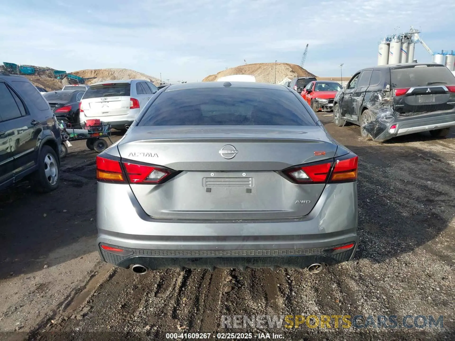 17 Photograph of a damaged car 1N4BL4CWXRN327678 NISSAN ALTIMA 2024