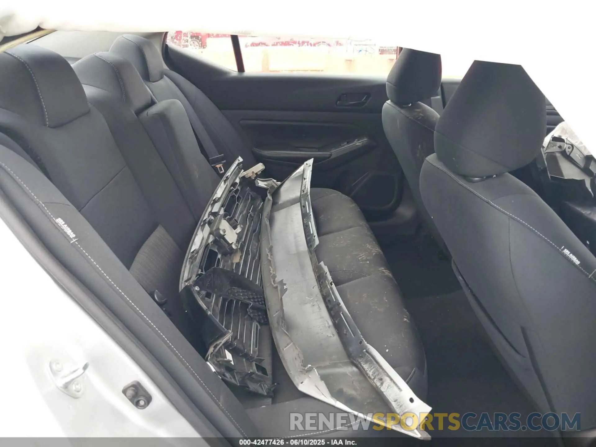 8 Photograph of a damaged car 1N4BL4DV0RN339327 NISSAN ALTIMA 2024