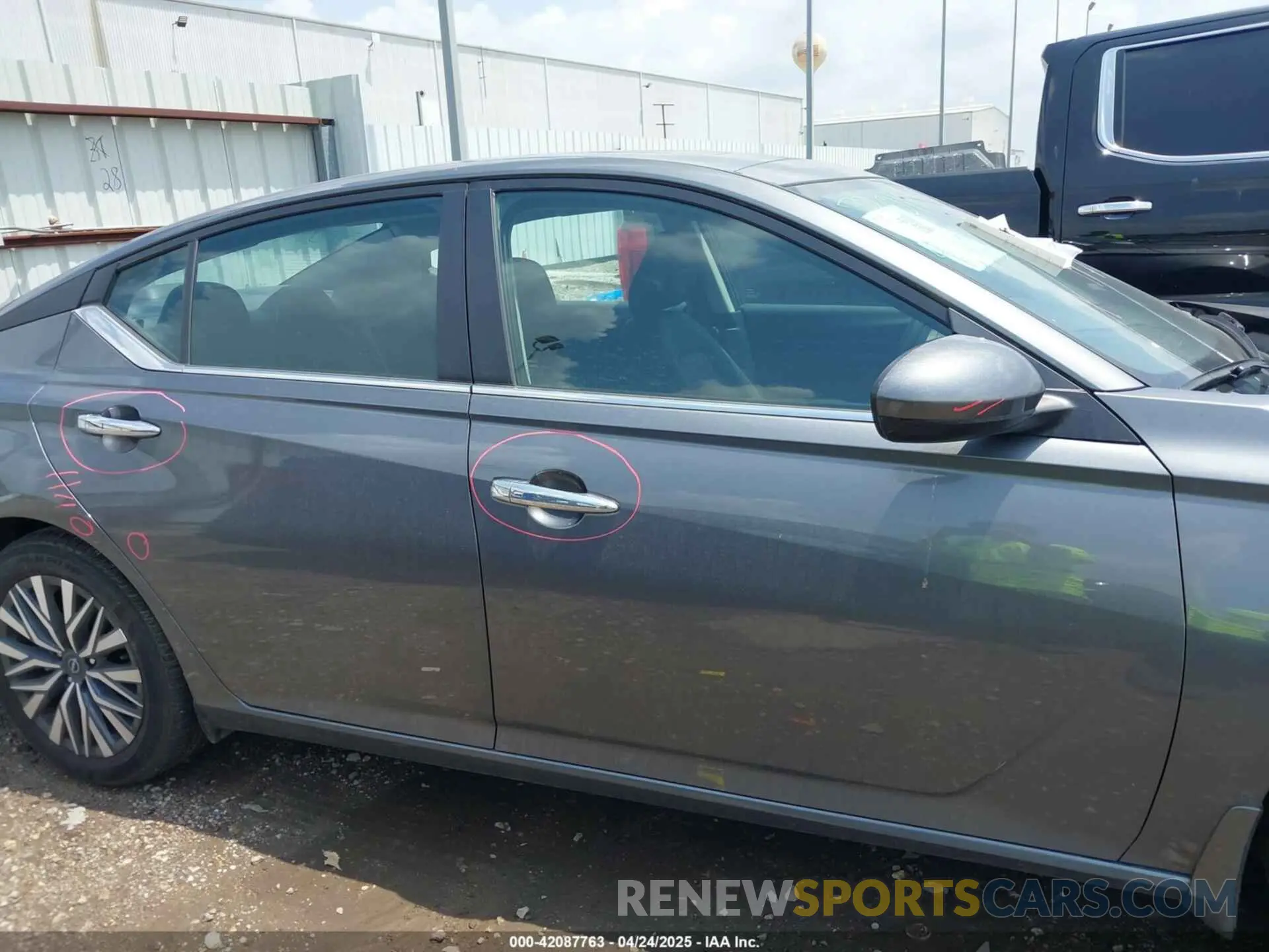14 Photograph of a damaged car 1N4BL4DV0RN400448 NISSAN ALTIMA 2024