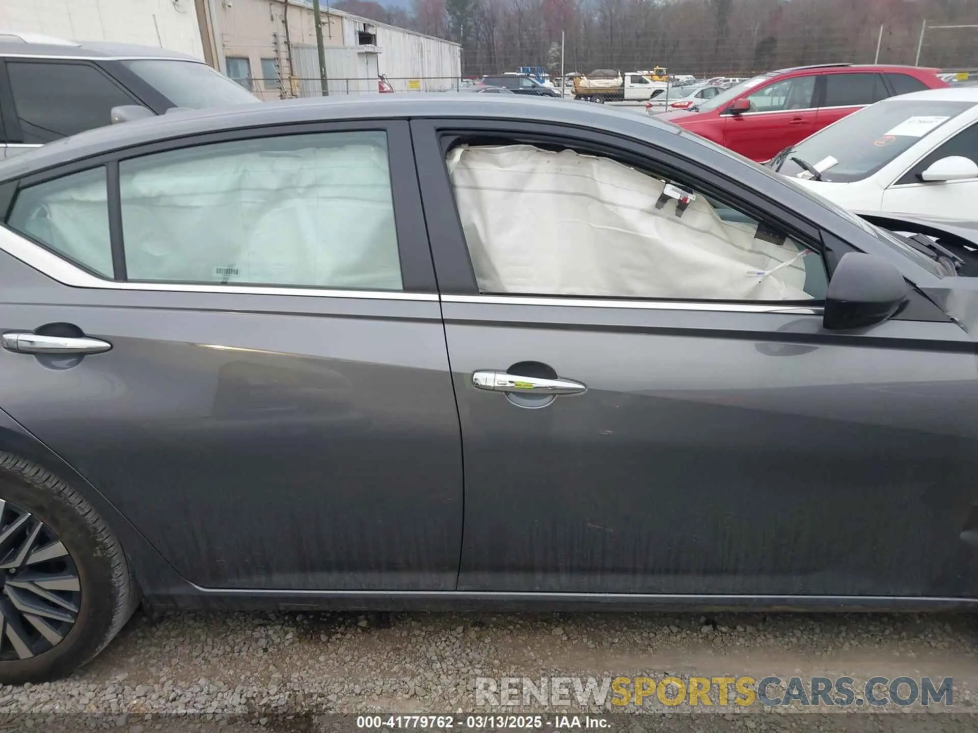 13 Фотография поврежденного автомобиля 1N4BL4DV1RN332189 NISSAN ALTIMA 2024