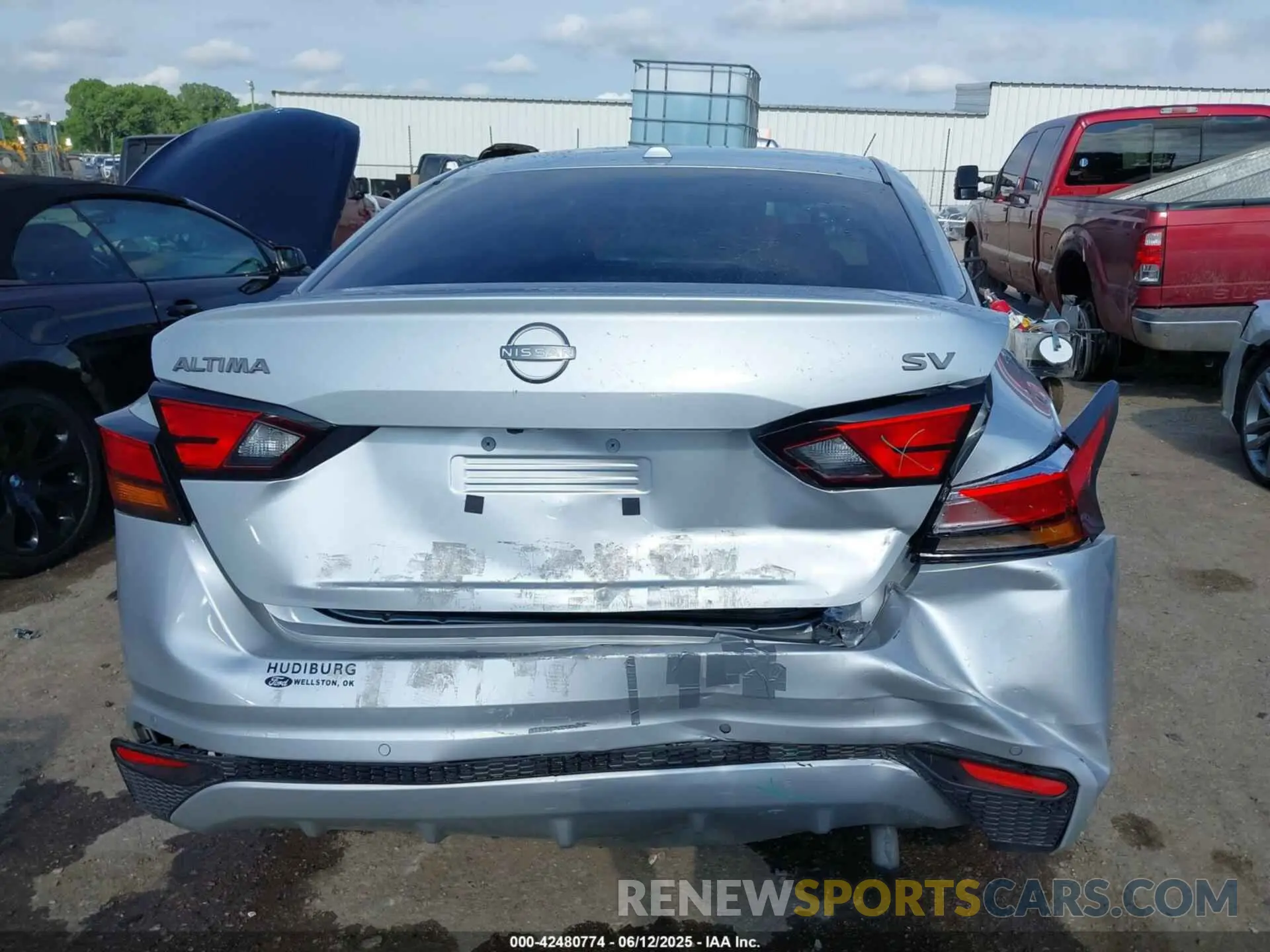 16 Photograph of a damaged car 1N4BL4DV1RN360574 NISSAN ALTIMA 2024