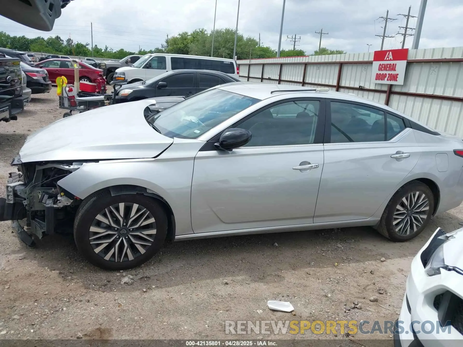 15 Photograph of a damaged car 1N4BL4DV1RN391436 NISSAN ALTIMA 2024