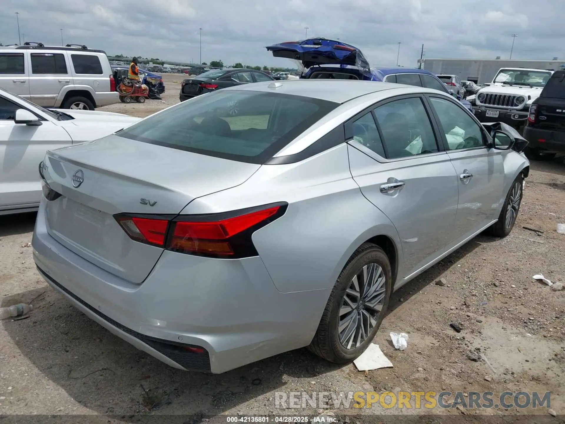 4 Photograph of a damaged car 1N4BL4DV1RN391436 NISSAN ALTIMA 2024
