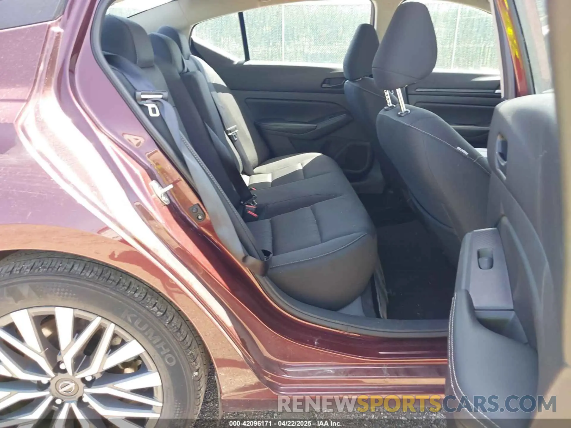 8 Фотография поврежденного автомобиля 1N4BL4DV1RN409109 NISSAN ALTIMA 2024