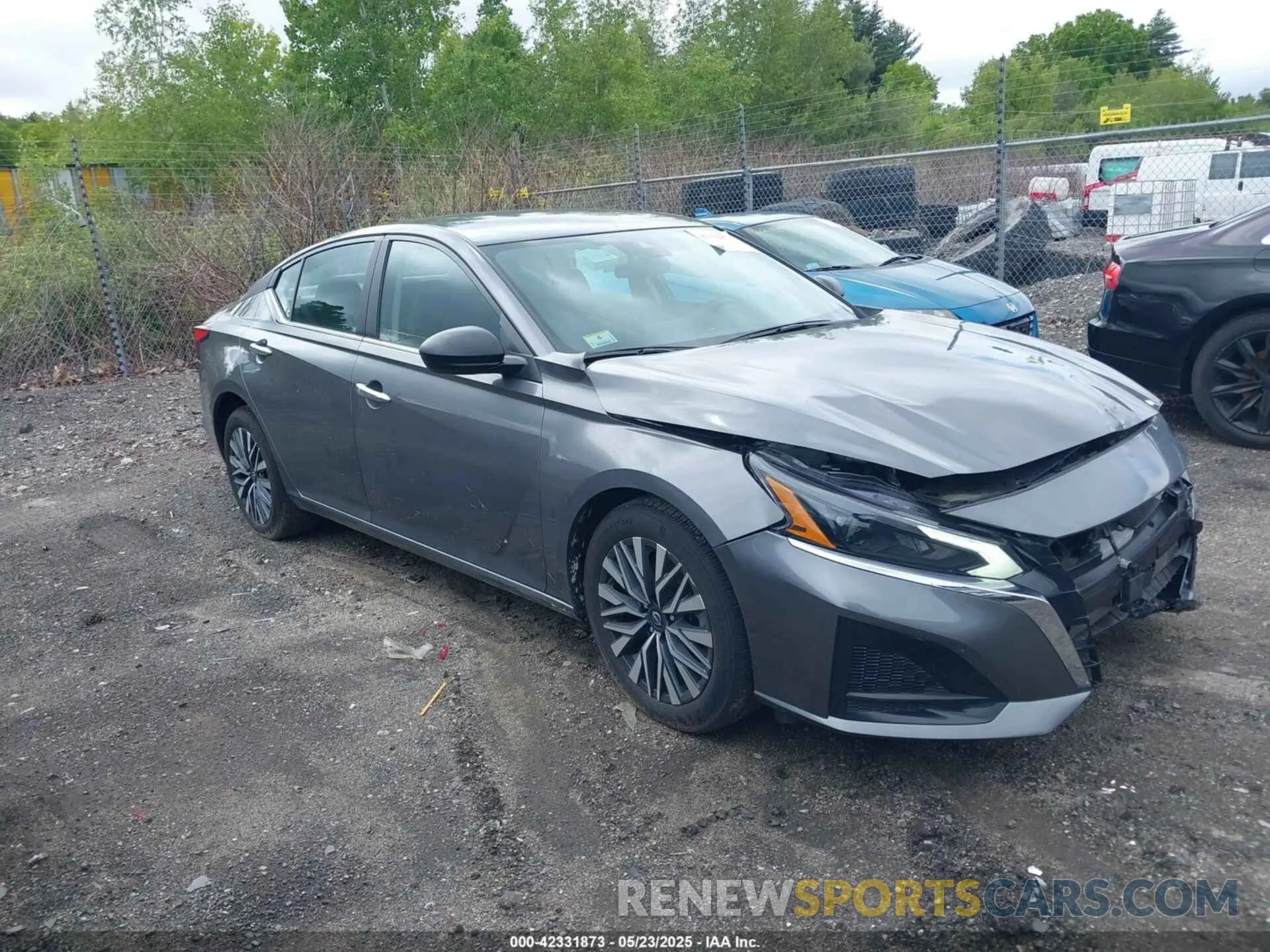 13 Photograph of a damaged car 1N4BL4DV1RN423947 NISSAN ALTIMA 2024