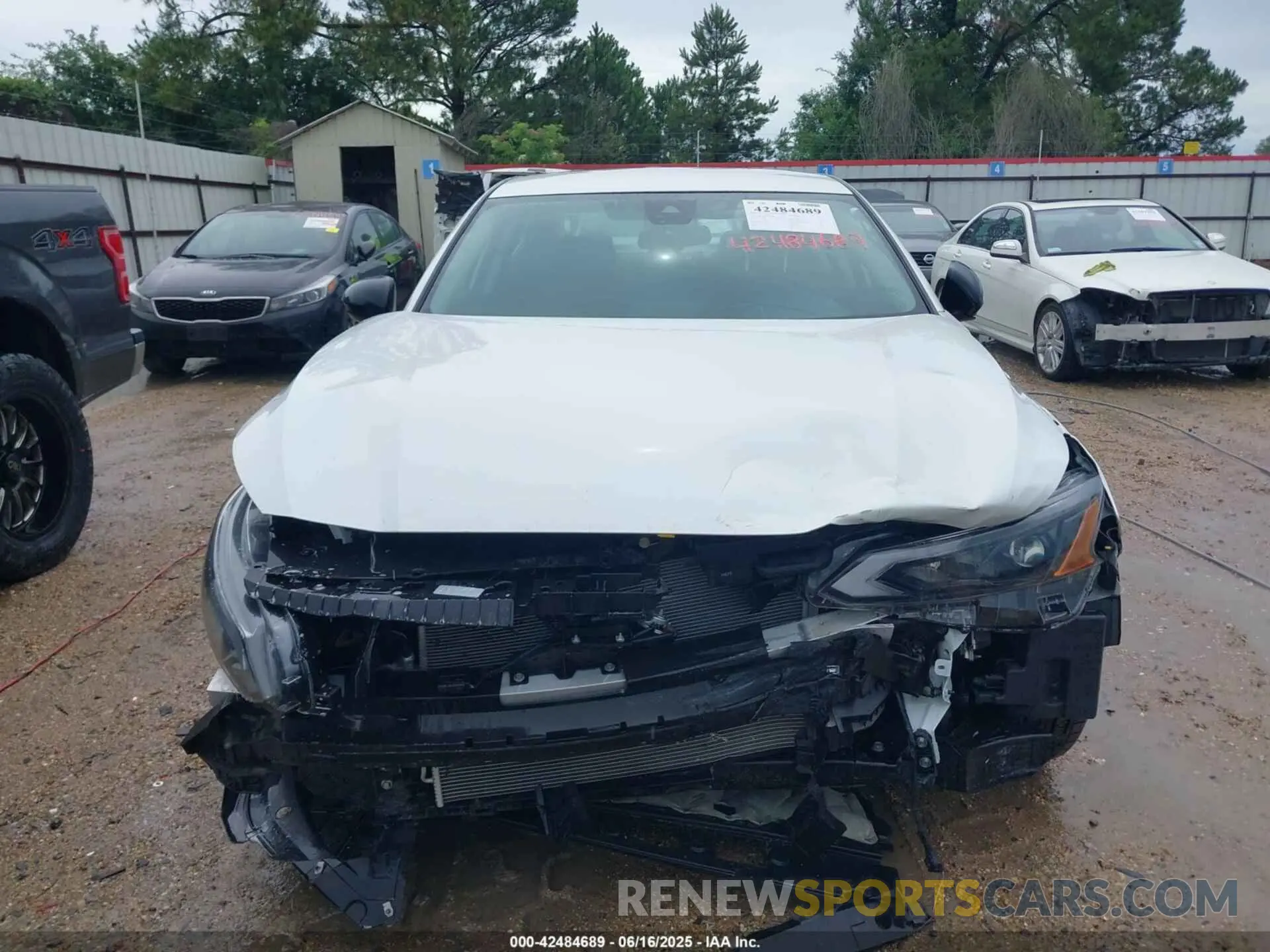 13 Photograph of a damaged car 1N4BL4DV2RN329074 NISSAN ALTIMA 2024