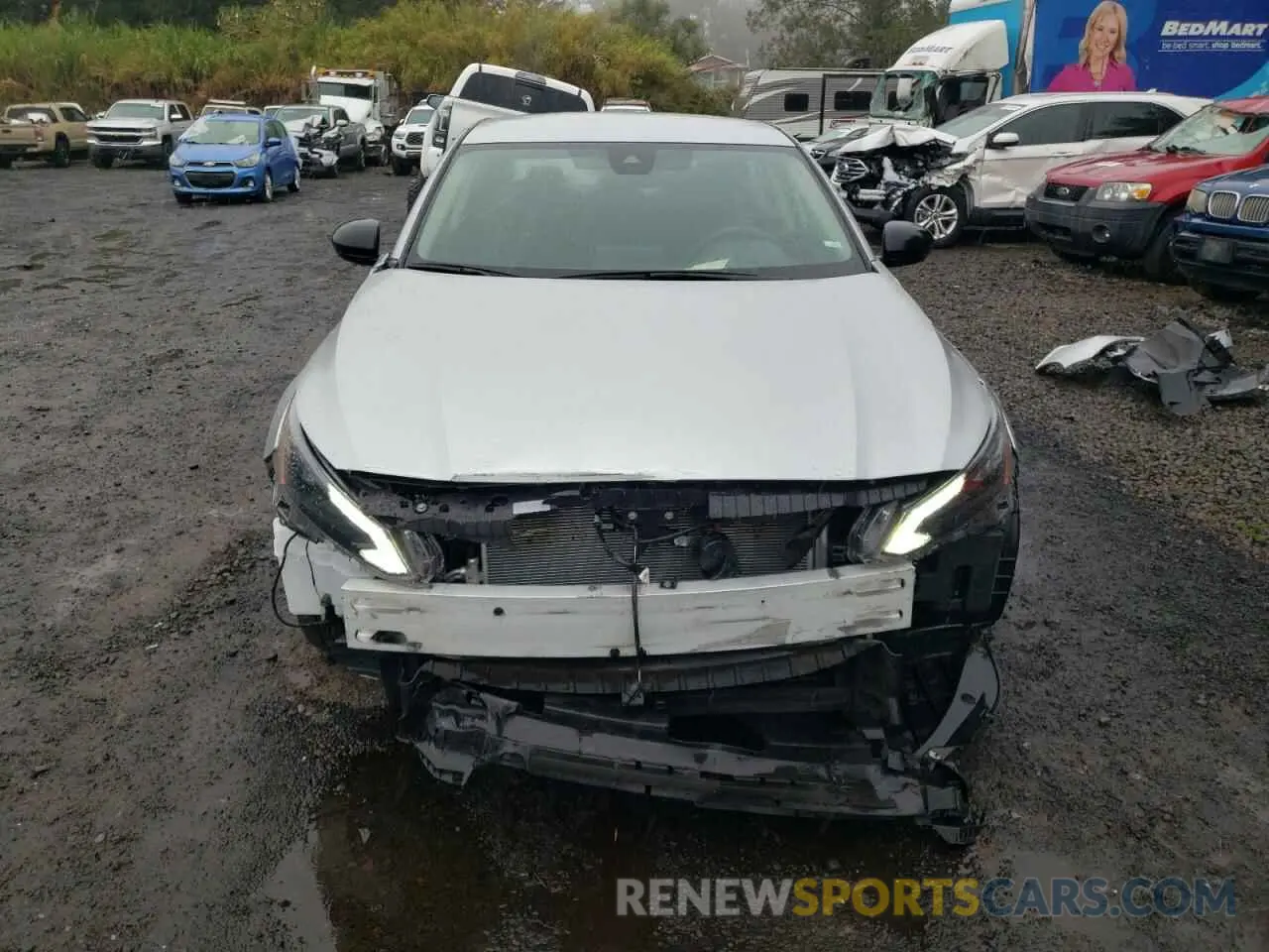 5 Photograph of a damaged car 1N4BL4DV2RN329222 NISSAN ALTIMA 2024