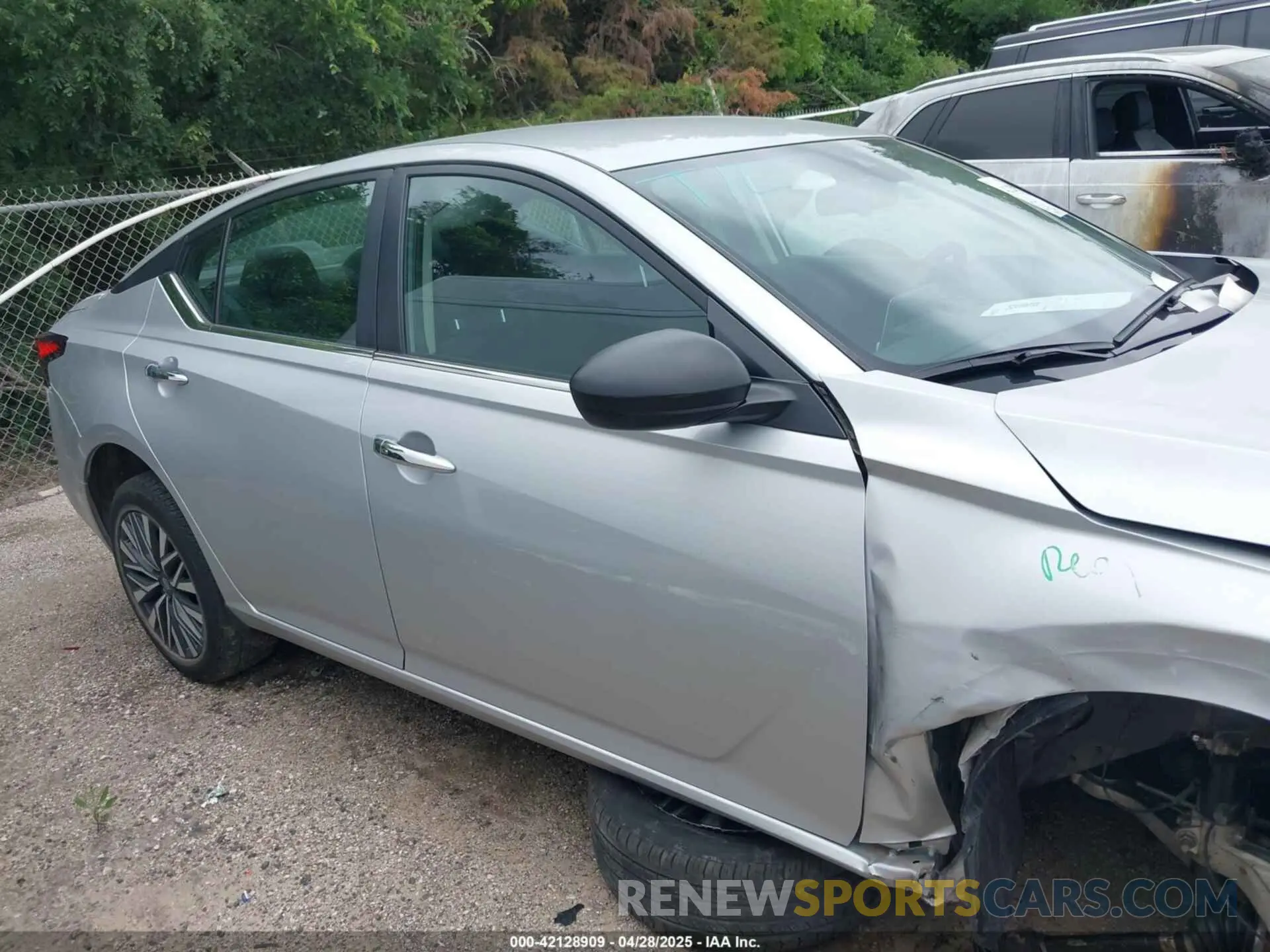 13 Фотография поврежденного автомобиля 1N4BL4DV2RN347865 NISSAN ALTIMA 2024