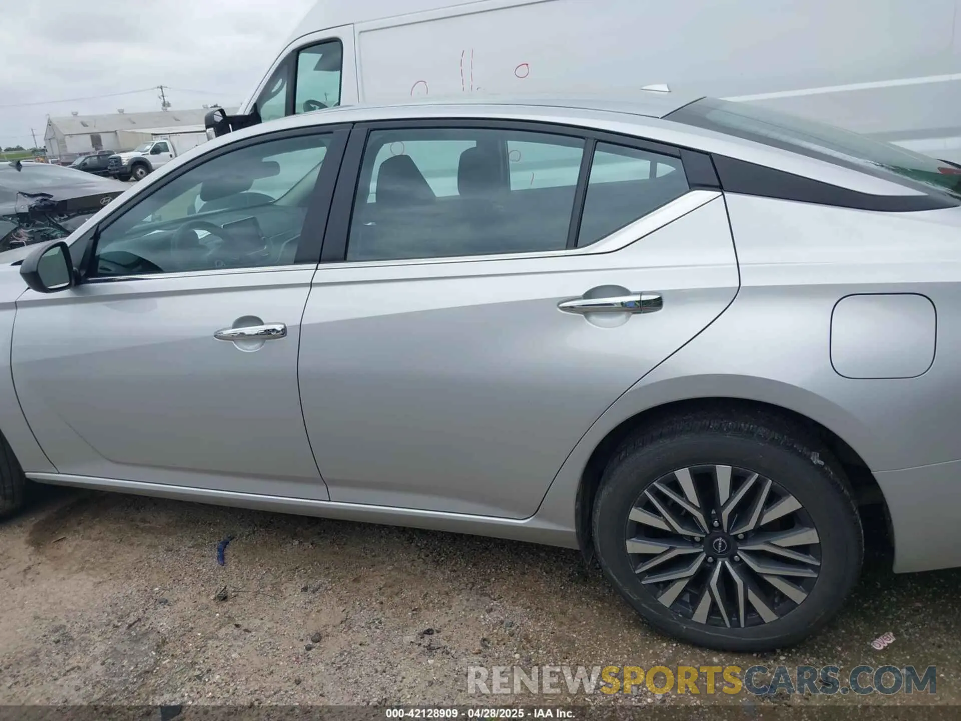 14 Фотография поврежденного автомобиля 1N4BL4DV2RN347865 NISSAN ALTIMA 2024