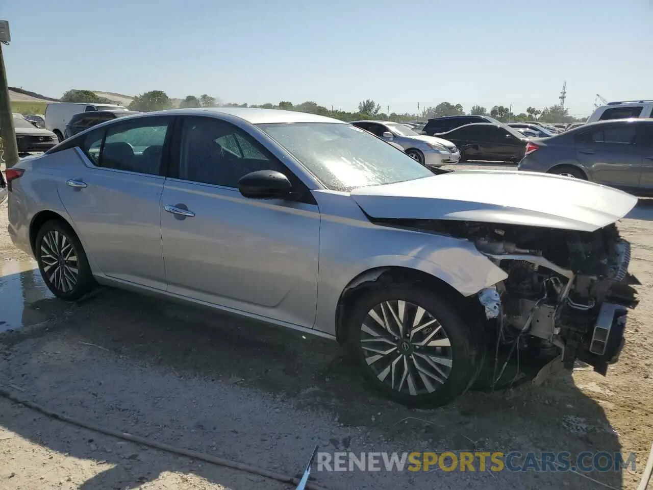 4 Photograph of a damaged car 1N4BL4DV2RN410625 NISSAN ALTIMA 2024