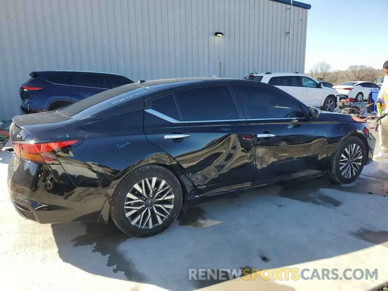 3 Photograph of a damaged car 1N4BL4DV3RN313420 NISSAN ALTIMA 2024