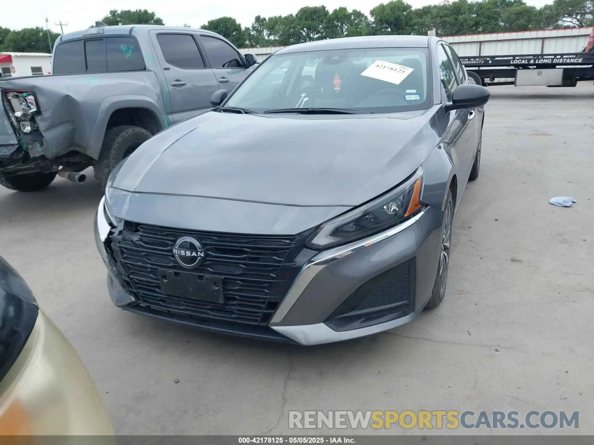 12 Photograph of a damaged car 1N4BL4DV3RN333408 NISSAN ALTIMA 2024