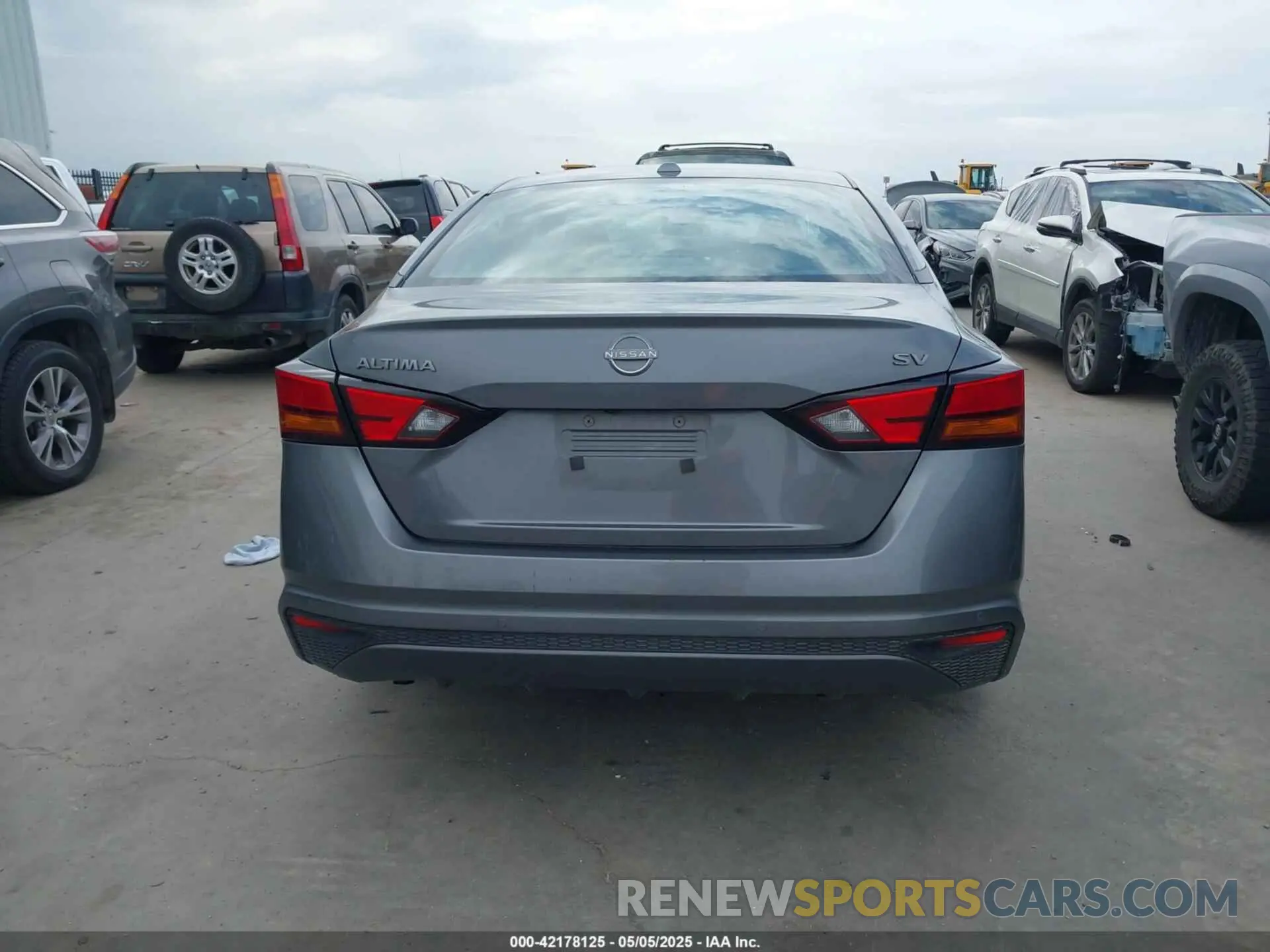 16 Photograph of a damaged car 1N4BL4DV3RN333408 NISSAN ALTIMA 2024