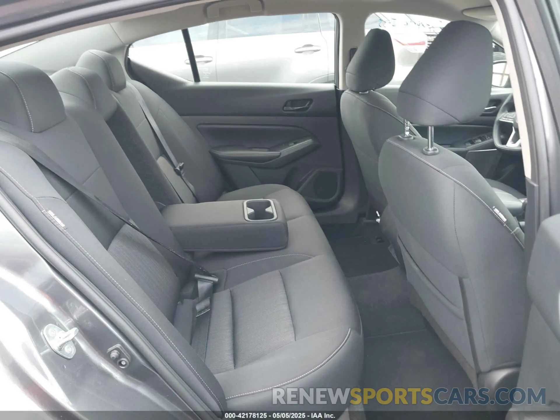 8 Photograph of a damaged car 1N4BL4DV3RN333408 NISSAN ALTIMA 2024