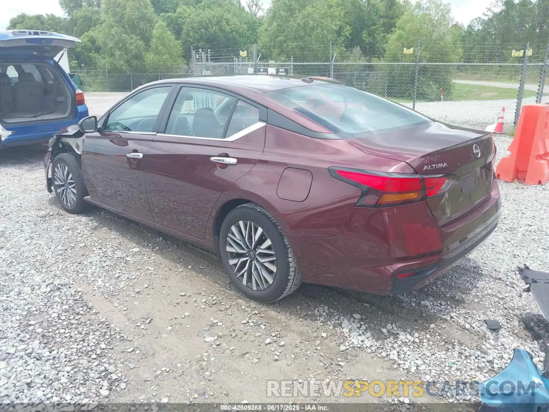 3 Photograph of a damaged car 1N4BL4DV3RN335949 NISSAN ALTIMA 2024