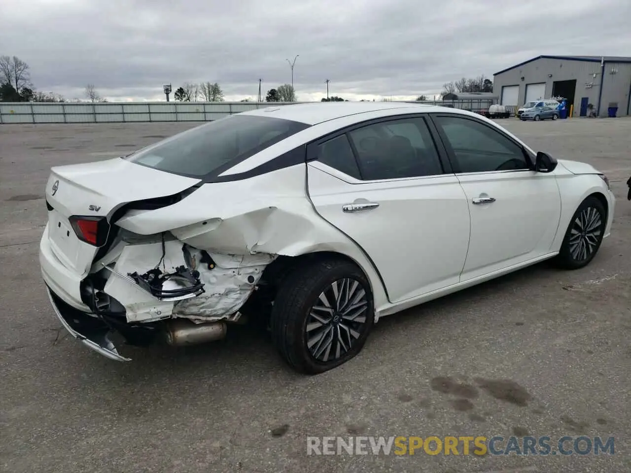 3 Фотография поврежденного автомобиля 1N4BL4DV3RN339872 NISSAN ALTIMA 2024