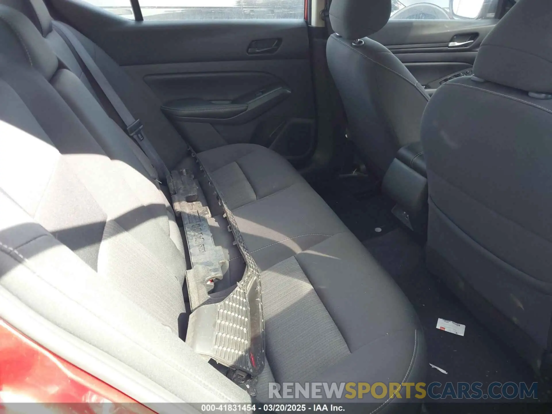 8 Photograph of a damaged car 1N4BL4DV3RN355036 NISSAN ALTIMA 2024