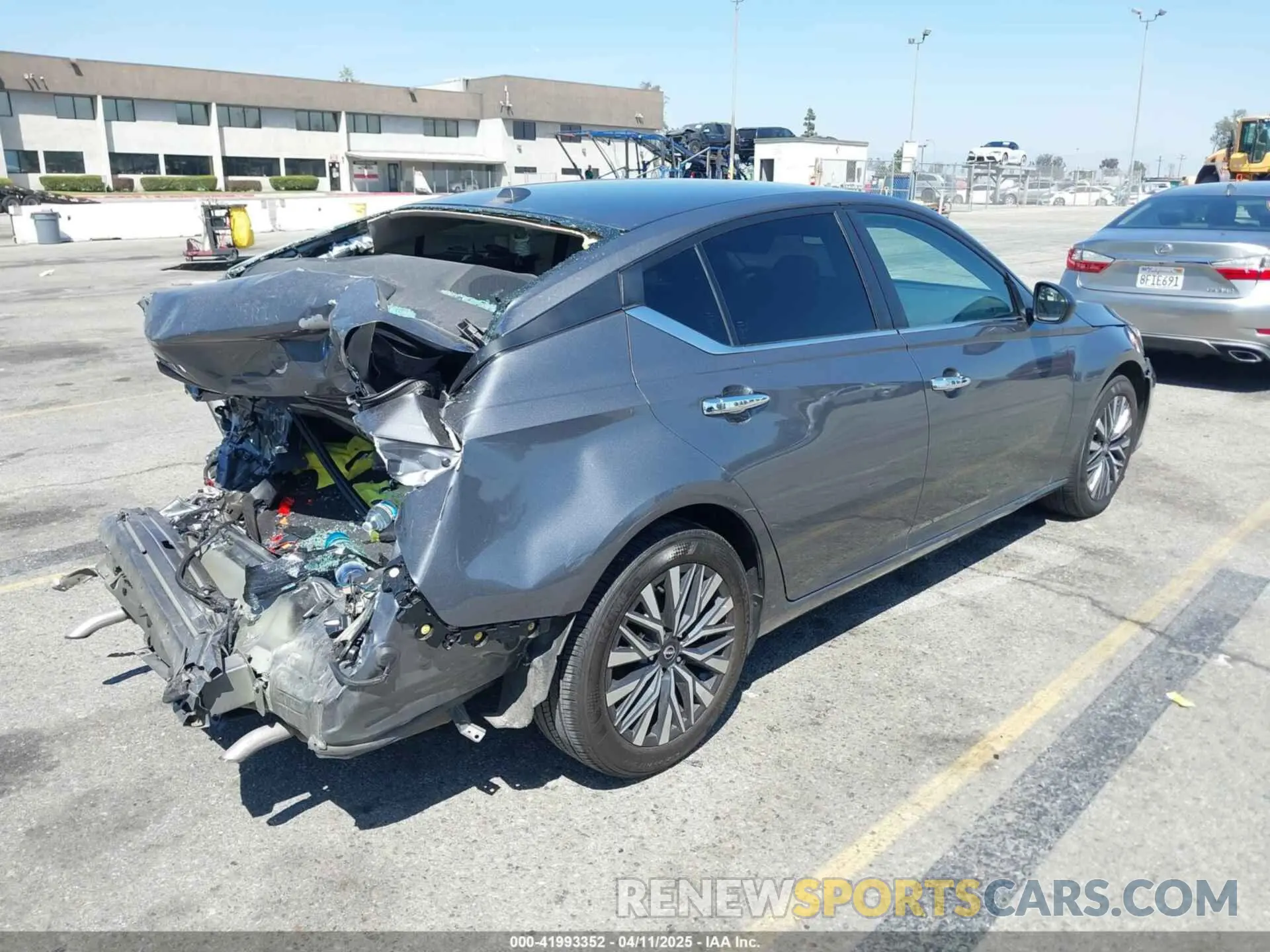 4 Фотография поврежденного автомобиля 1N4BL4DV3RN406146 NISSAN ALTIMA 2024