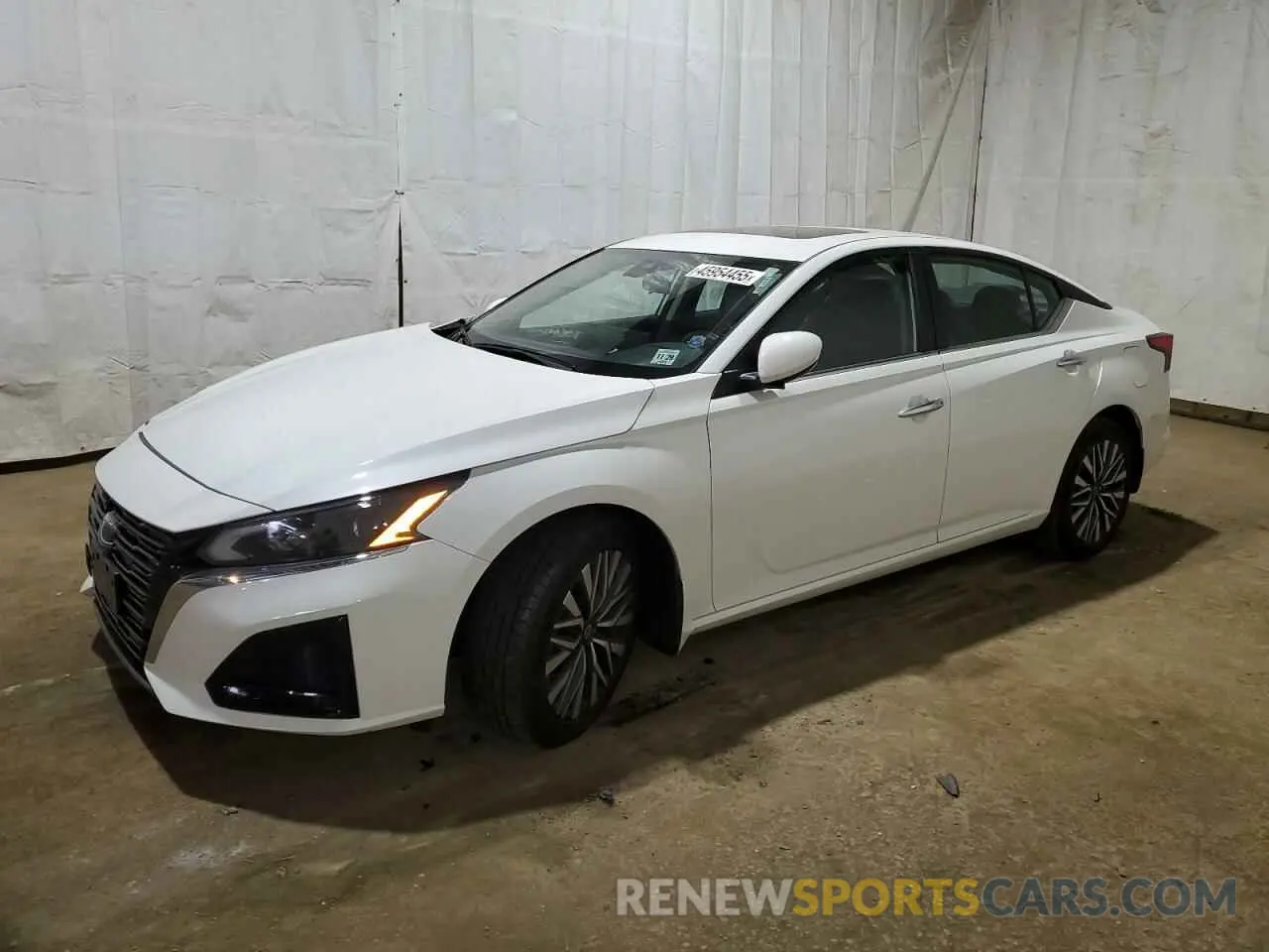 1 Photograph of a damaged car 1N4BL4DV4RN318982 NISSAN ALTIMA 2024