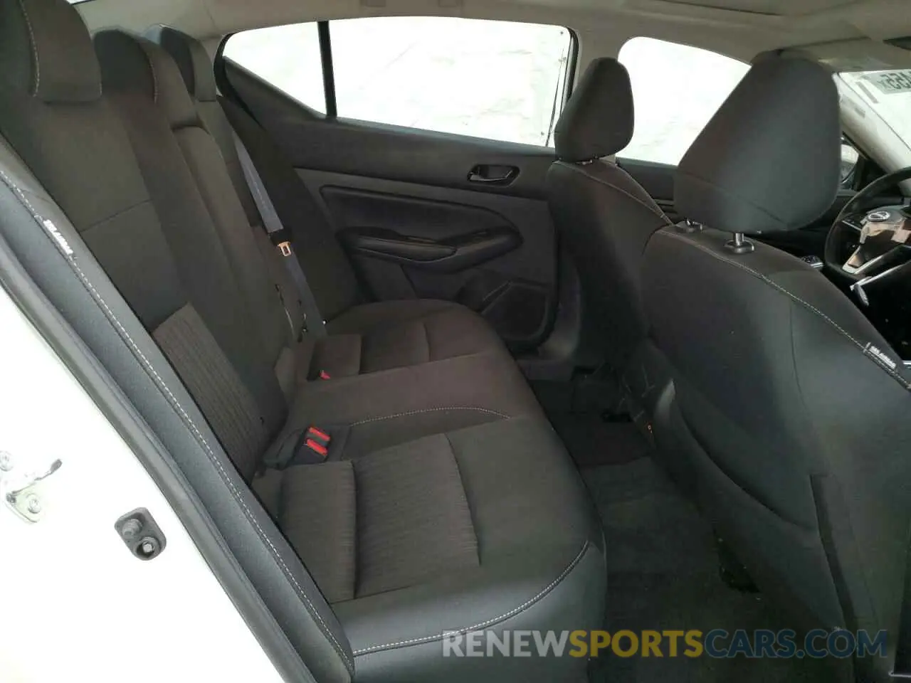 10 Photograph of a damaged car 1N4BL4DV4RN318982 NISSAN ALTIMA 2024