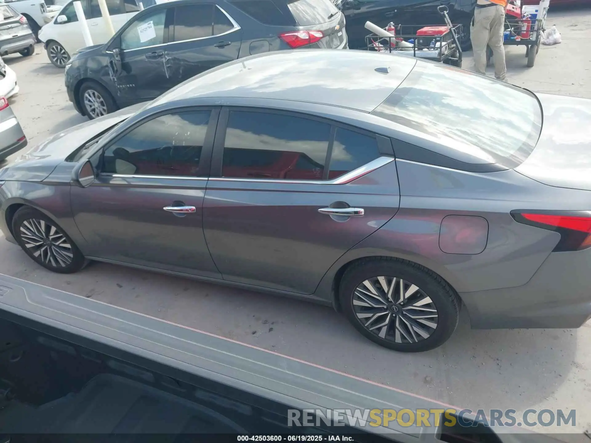 14 Photograph of a damaged car 1N4BL4DV4RN322031 NISSAN ALTIMA 2024