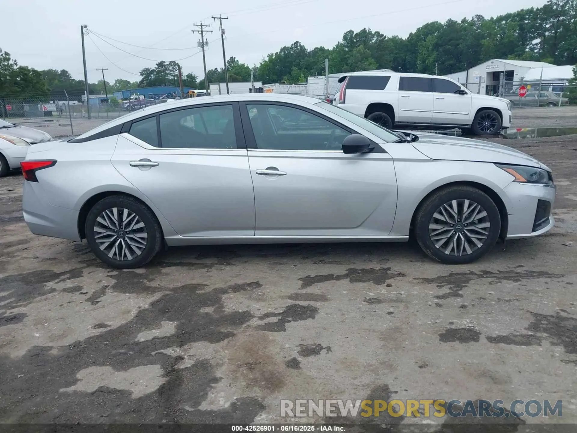 13 Фотография поврежденного автомобиля 1N4BL4DV4RN338570 NISSAN ALTIMA 2024
